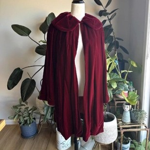 European and American Retro Velvet Coat for Autumn and Winter Large Collar Robe Cosplay Animation Stage Performance Clothing