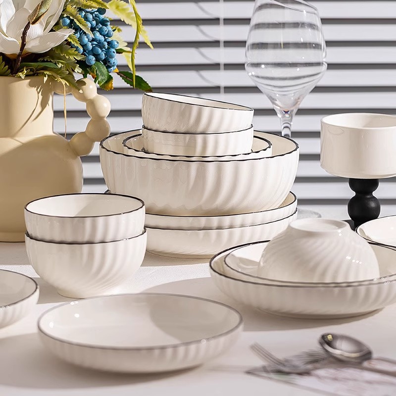 Nordic Simple Dishes Ceramic suit Family Restaurant High-value Light Luxury Housewarming Tableware suit Dishwasher-accessible