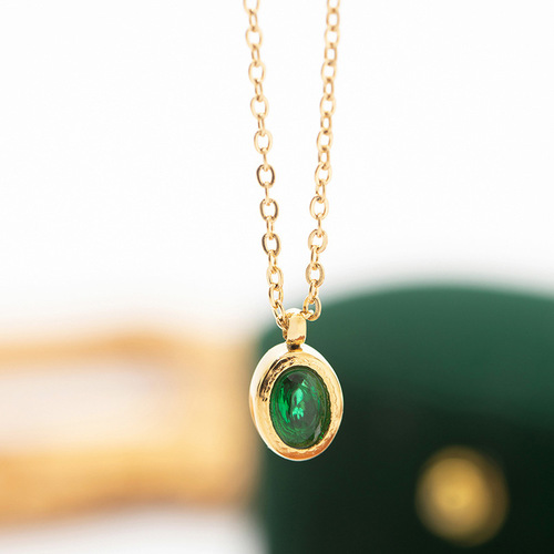 Emerald fashionable titanium steel necklace for women European and American ins style fashion simple and versatile stainless steel green zircon clavicle chain