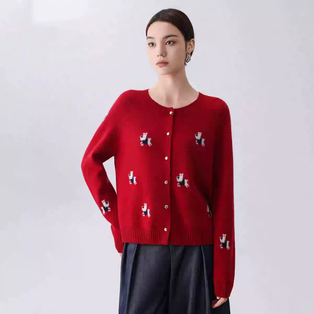 鹿王冬季新圣诞复古纯山羊绒重工小狗刺绣开衫女冬季毛衣百搭外套