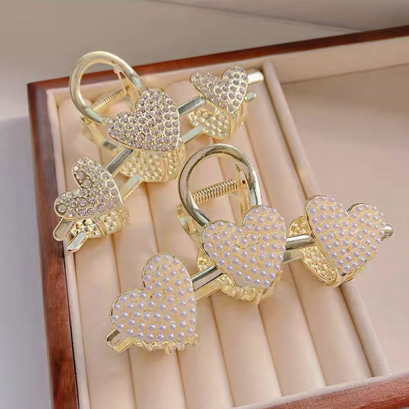 43g Weight Hair Claws Hair Accessories Type 1 Piece Quantity Daily Occasion Alloy Material Heart Shape Pattern Women's Gender Sweet Style Women's Sweet Heart Shape Alloy Hair Claws 5