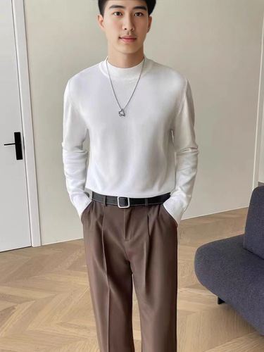 Men's half-length crew neck solid color sweater, slim-fit youth base knitwear, autumn and winter men's knitwear.