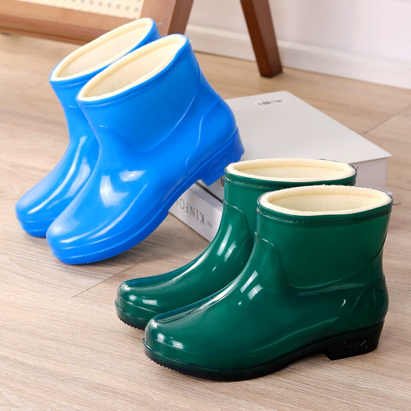 Водные ботинки Женские оптовые модные короткие дождевые ботинки ватные теплые кухонные рабочие резиновые ботинки Экспорт водяных ботинок весной и осенью