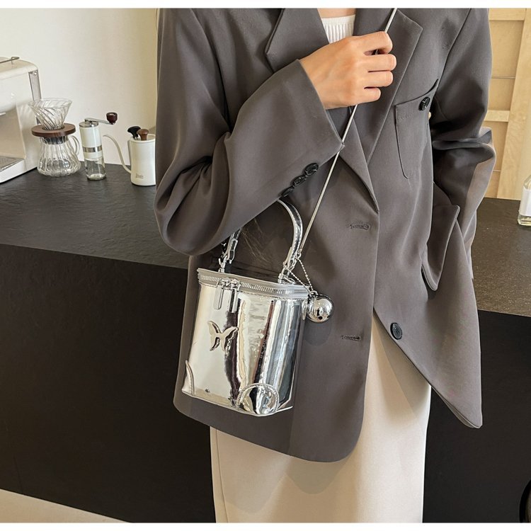 Exquisite fashionable handbag for women, new stylish high gloss solid color shoulder bag, high-quality and versatile_voghion.com