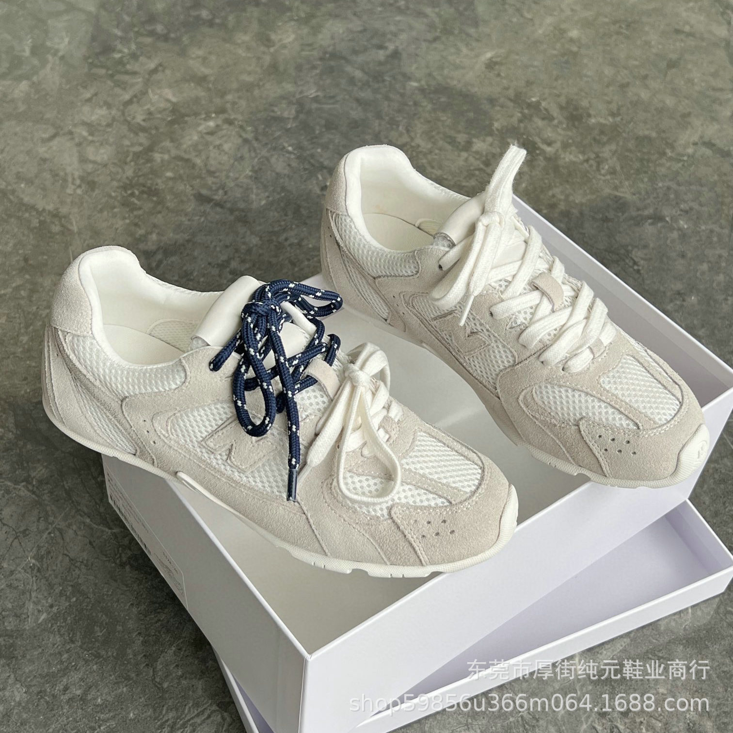 Two-color retro exclusive elite casual footwear with shoelaces