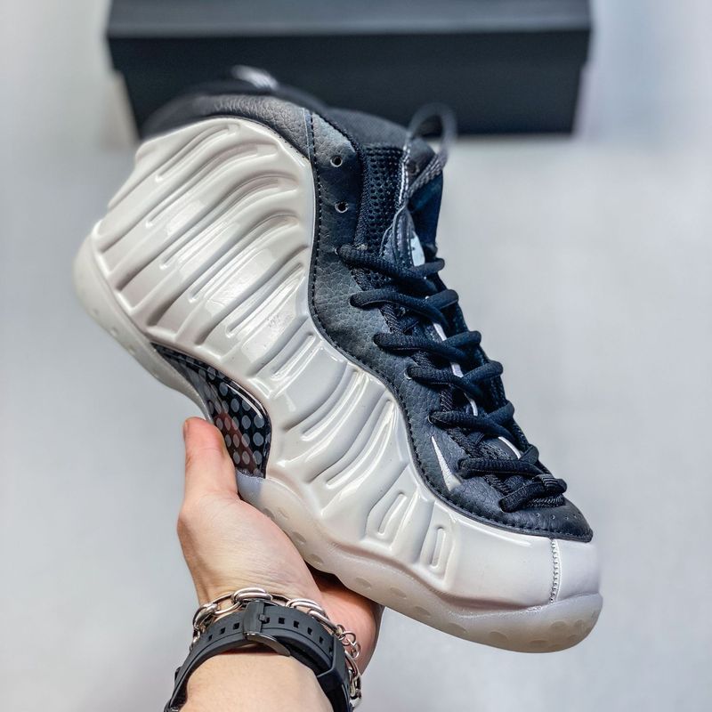 ピュアオリジナル Foamposite One ハーダウェイ シグネチャー スプレー フォーム ミッドトップ スポーツ バスケットボール シューズ ピュア ホワイト アイス ブルー ギャラクシー スプレー|undefined