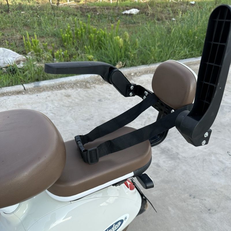 Rotatable Scooter with Guardrail, Electric Vehicle Rear Child Seat, Battery Vehicle Anti-Fall Folding Armrest