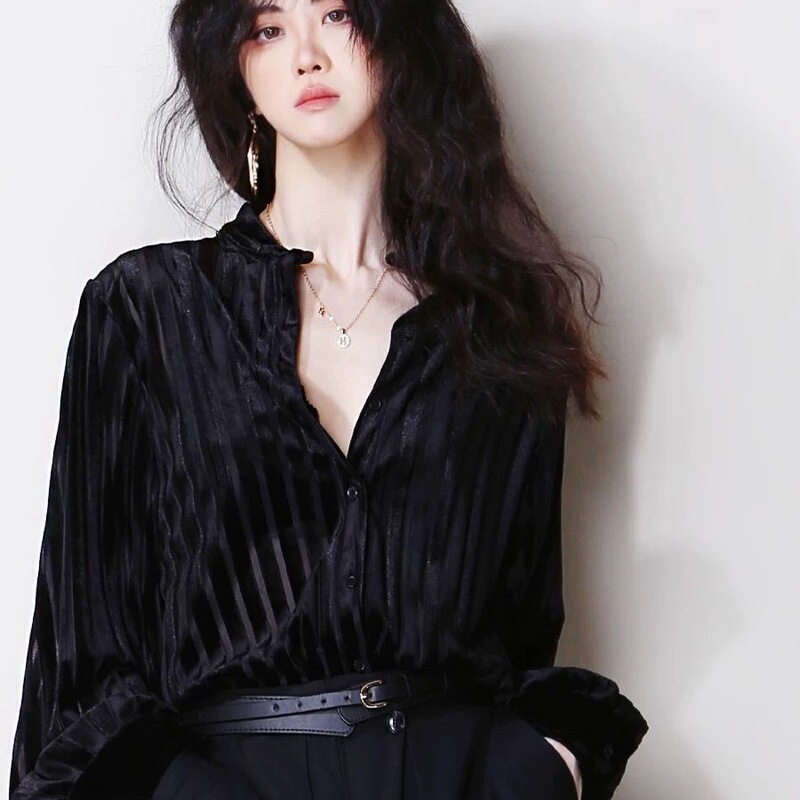 秋冬黑色复古金丝绒衬衫2025新款女装高级感气质遮肚显瘦百搭小衫|undefined