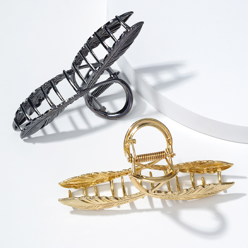 Simple Style Style Women's Simple Style Feather Metal Hair Claws