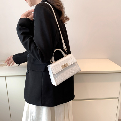Retro small bag  autumn fashion shoulder bag crossbody bag women's bag simple western style portable small square bag