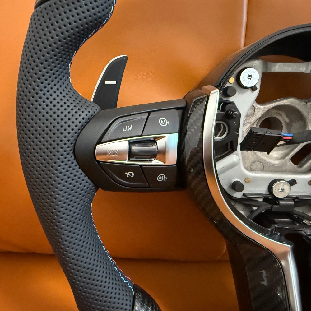 Suitable for Bmw 1234567 Series F10F30G20G30 Carbon Fiber Sports Flat-Bottomed Car Steering Wheel