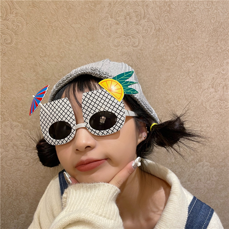 격자 무늬 컵