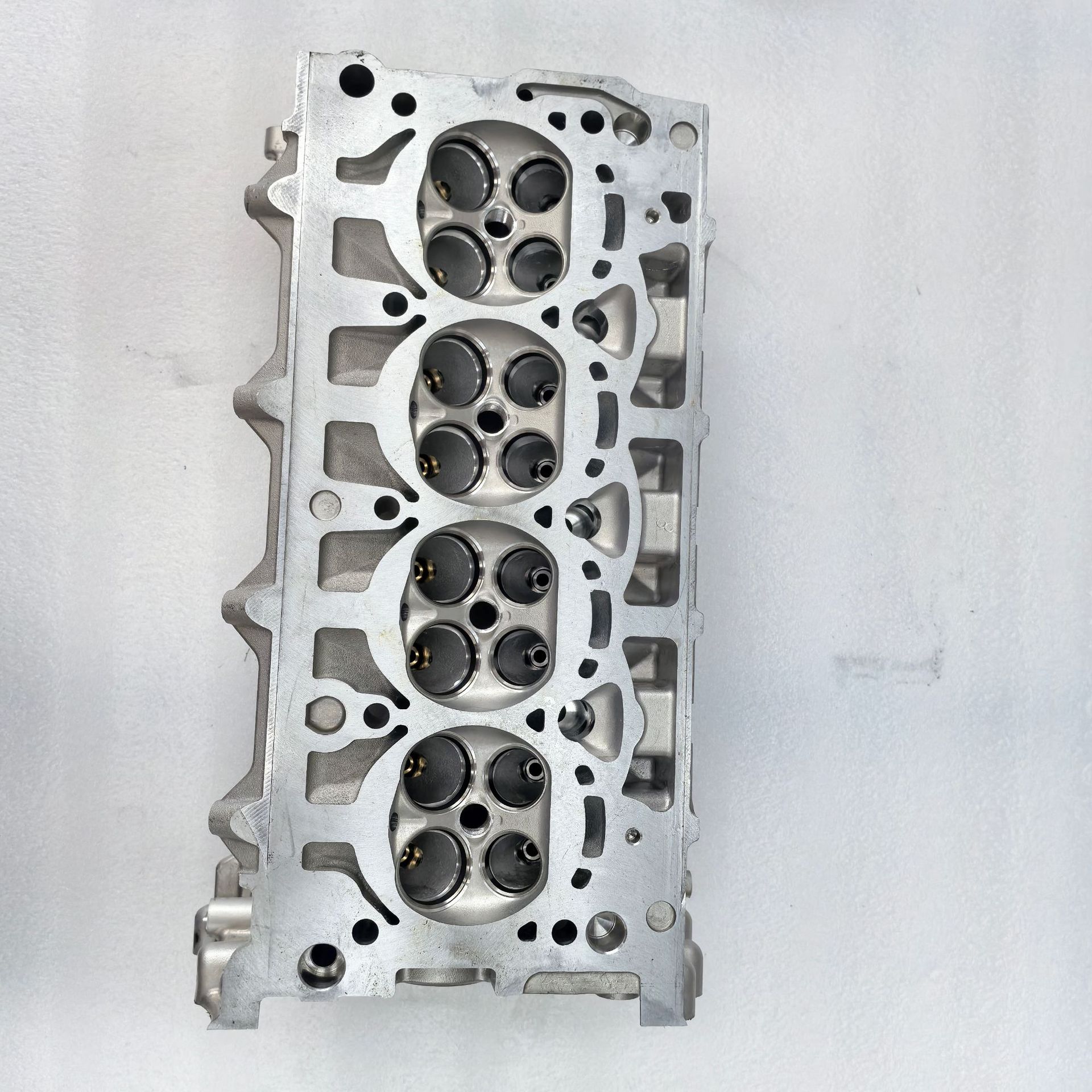 Suitable for Geely Boyue Borui Emgrand Jiaji Jle-4G18Tdb Jl-E4G18Tdc Engine Cylinder Head