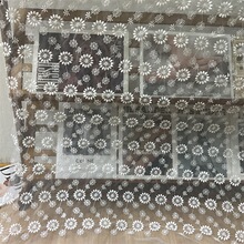 欧根纱蕾丝绣花布刺绣小雏菊网布花边女装面料Floral lace fabric