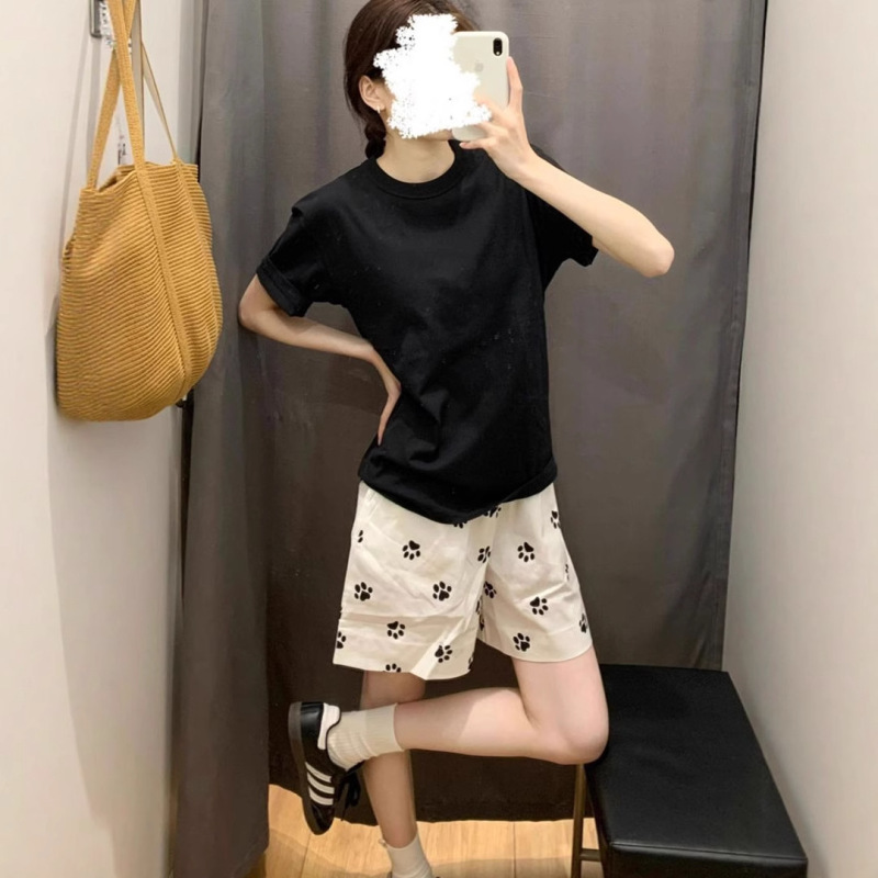 Cute Dog Paw Print White Sports Shorts for Women, Summer 2026 New Thin Loose Fit Petite Casual Wide-Leg Pants