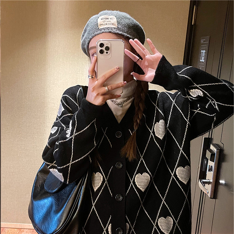 womens-long-sleeved-loose-v-neck-diamond-knit-sweater-cardigan