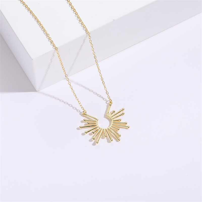 Simple Style Sun Copper Plating Zircon Pendant Necklace 1 Piece