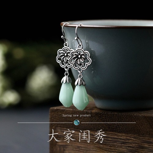  National Trend New Product Chinese Literary Imitation Jade Niche Design Earrings Thai Silver Old Retro Style Earrings for Women