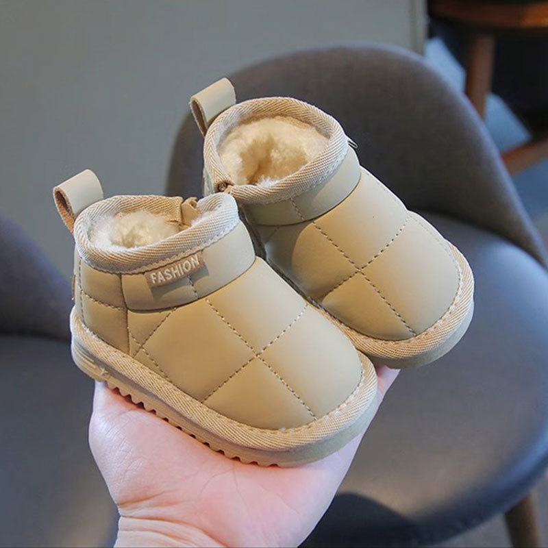 Boys' snow boots