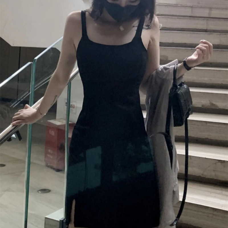 サスペンダードレス女性の 2025 新しいトレンディな夏服韓国スタイルの日焼け止め服黒ベストショートスカートファッション 2 点セット|undefined