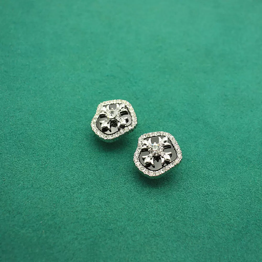 法式复古宫廷哥特风十字架耳钉小众设计时尚轻奢高级感耳饰气质女