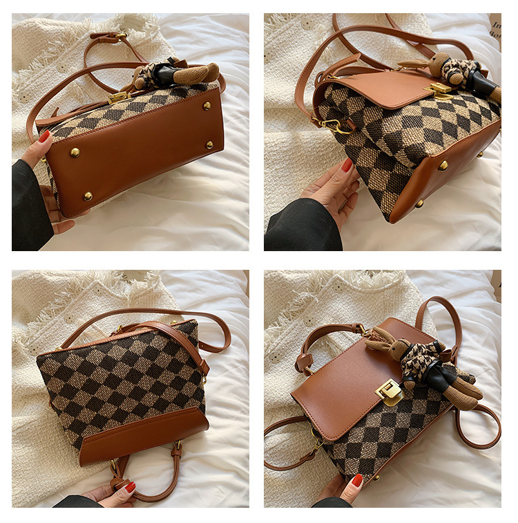 autumn and winter 2021 new fashion checkerboard single shoulder messenger bag wholesalepicture2