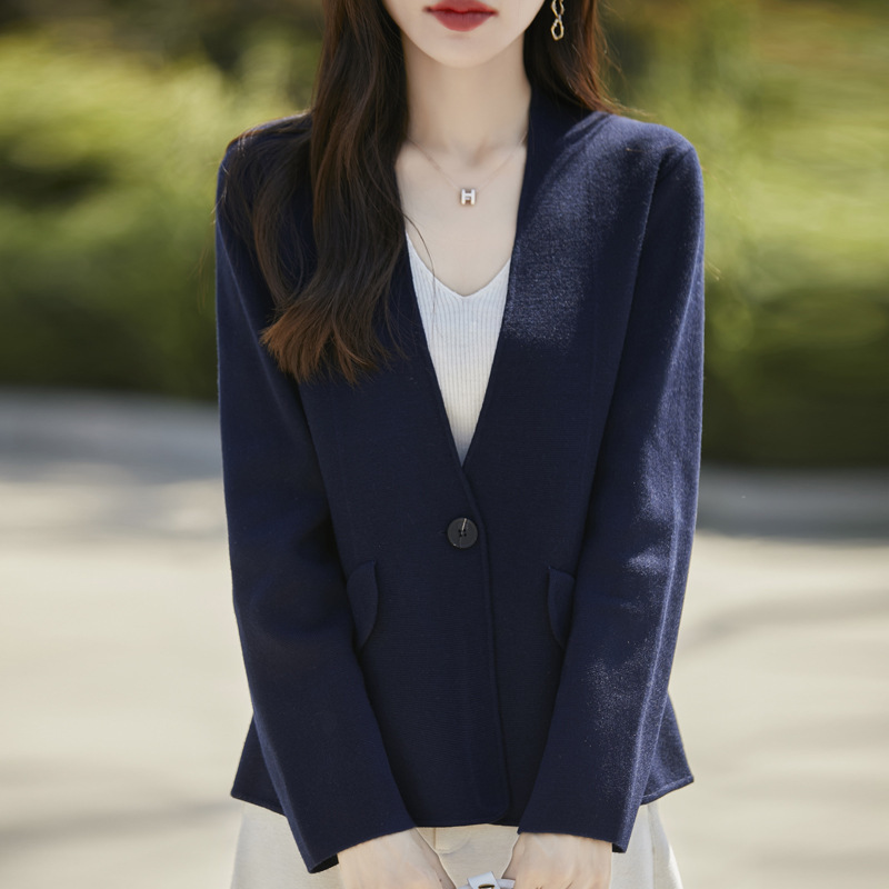 Spring and Summer New Style Women's Thin Worsted Wool V-Neck Blazer, Versatile and Fashionable Casual Knit Top Spring and Summer New Style Women's Thin Worsted Wool V-Neck Blazer, Versatile and Fashionable Casual Knit Top
