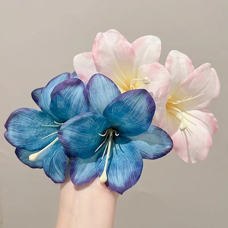 Fresco nicho clip para el cabello femenino super hermoso estereoscópico lirio clip de agarre de flores son un lado suave y dulce clip de pescado