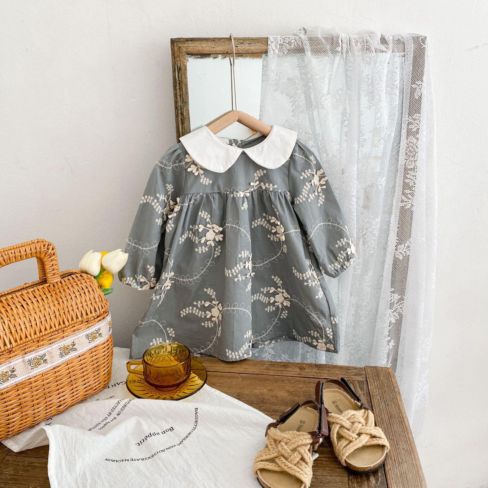 2024 Spring Girls' Long Sleeve Doll Collar Flower Embroidered Skirt+Romper Creeper Bodysuit sisters Dress_voghion.com