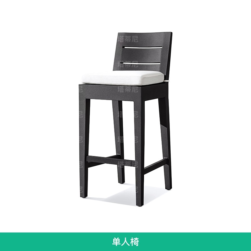 Mesa y sillas de patio al aire libre de alta gama terraza de jardín al aire libre impermeable a prueba de agua y protección solar de madera maciza mesa larga de hotel villa de madera