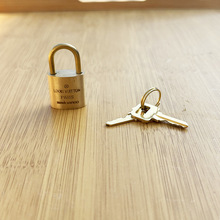 ȫ�~����С���i���Ůʿ��С��������̨����m�Î���耳�