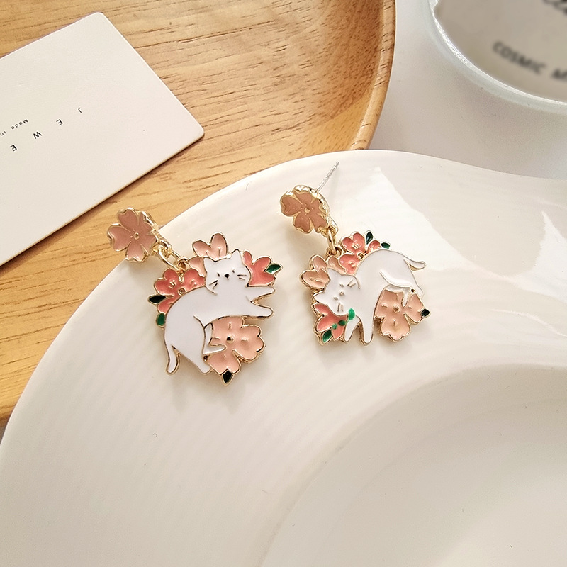 1 Pair Fashion Cat Alloy Enamel Plating Women's Drop Earrings display picture 3