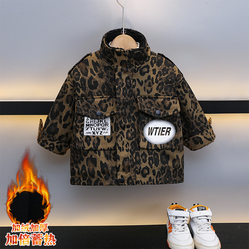 6431 niños más chaqueta de terciopelo 2025 nuevo estilo bebé pequeño y mediano abrigo de piel grueso abrigo de leopardo cálido abrigo de algodón