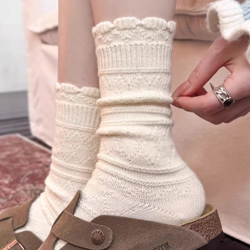 White Wool Socks for Women, Suitable for Short Boots, Mid-Calf Socks, Autumn and Winter Cotton Socks, Warm and Thickened Slouch Socks, Paired with Birkenstock Shoes, Long Socks
