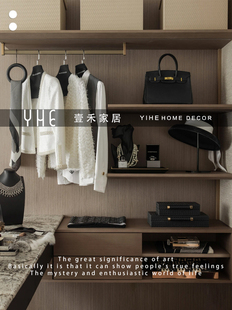 Villa Model Room Master Bedroom Cloakroom Wardrobe Dressing Table Black and White Theme Keynote Soft Decorations Ornaments Combination