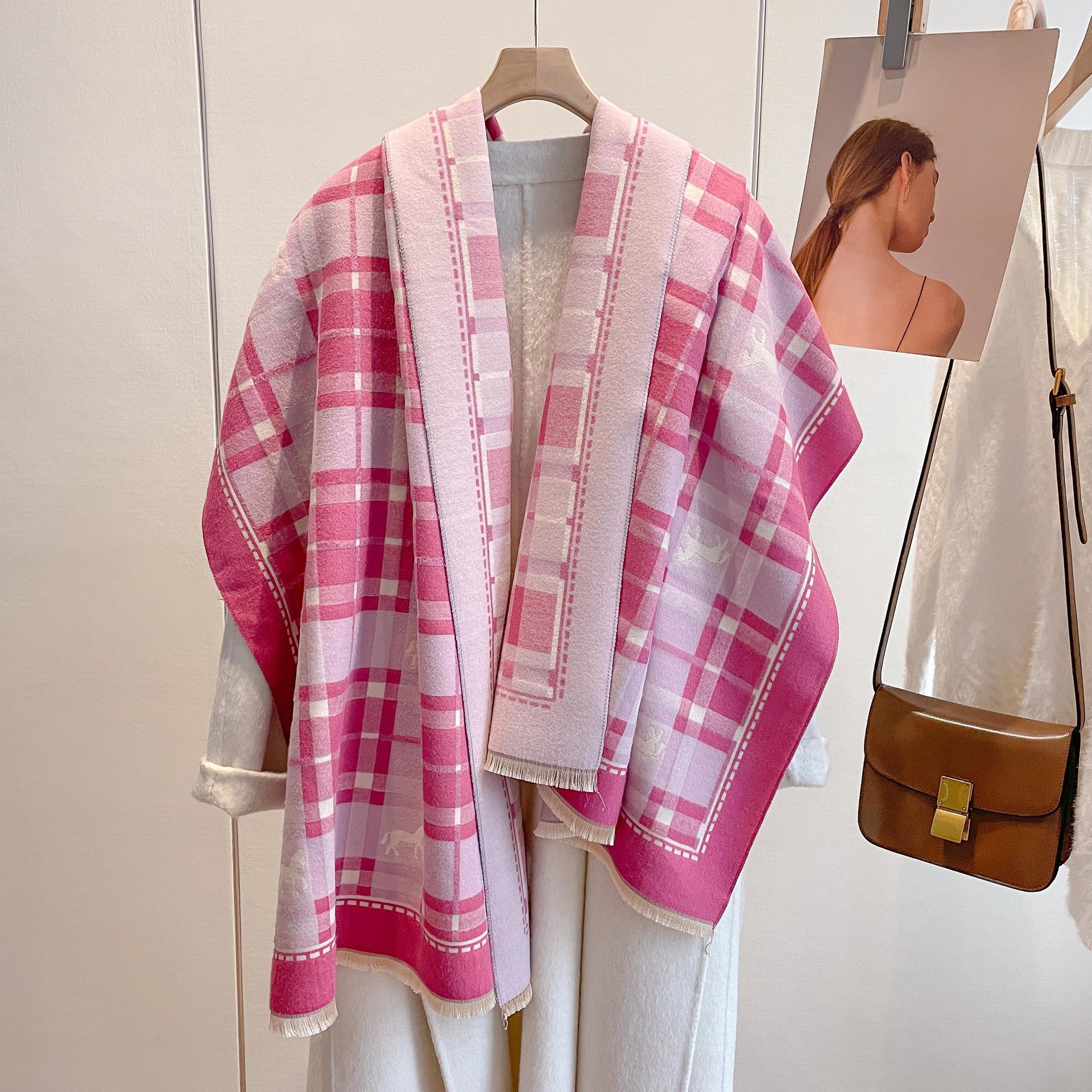 Estilo coreano pony moda estilo occidental Luz de lujo a cuadros de doble cara bufanda impresa de las mujeres otoño e invierno cálido chal engrosado bufanda