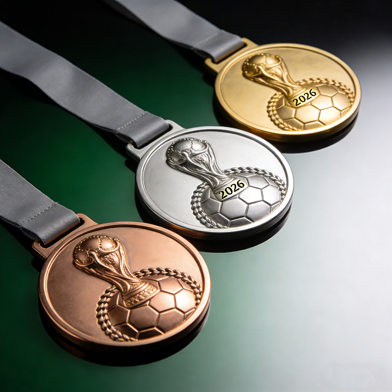 Medalla temática de la Copa del Mundo de 2026 Hercules Copa de fútbol medalla de metal de textura oro, plata y bronce tricolor premios personalizados