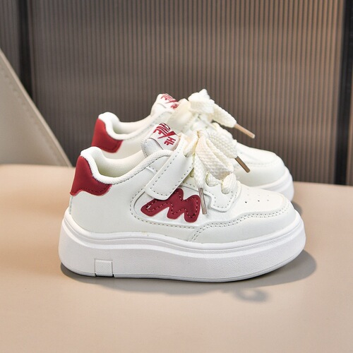 Spring new girls 'leather sneakers, boys' soft-sole anti-slip toddler shoes, children's skate shoes, casual single-layer shoes, trendy