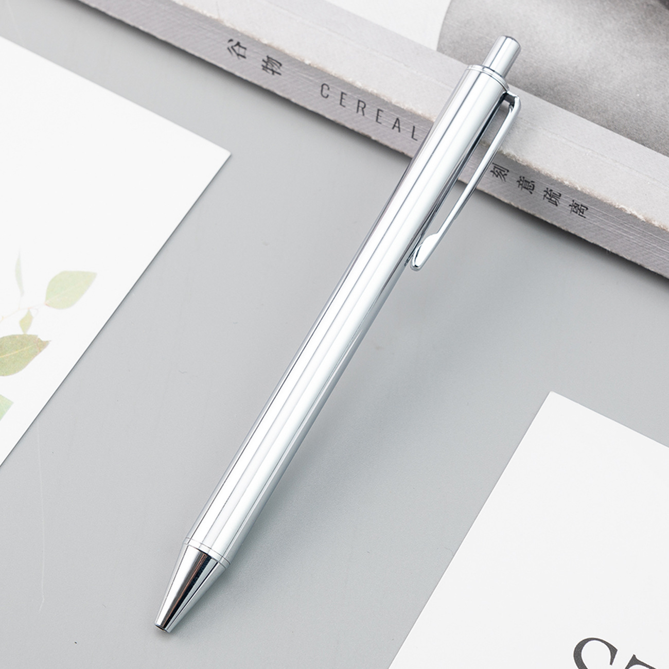 Inventario de bolígrafo de prensa metálica bolígrafo de grabación galvanizado bolígrafo al por mayor creativo papelería regalos logotipo