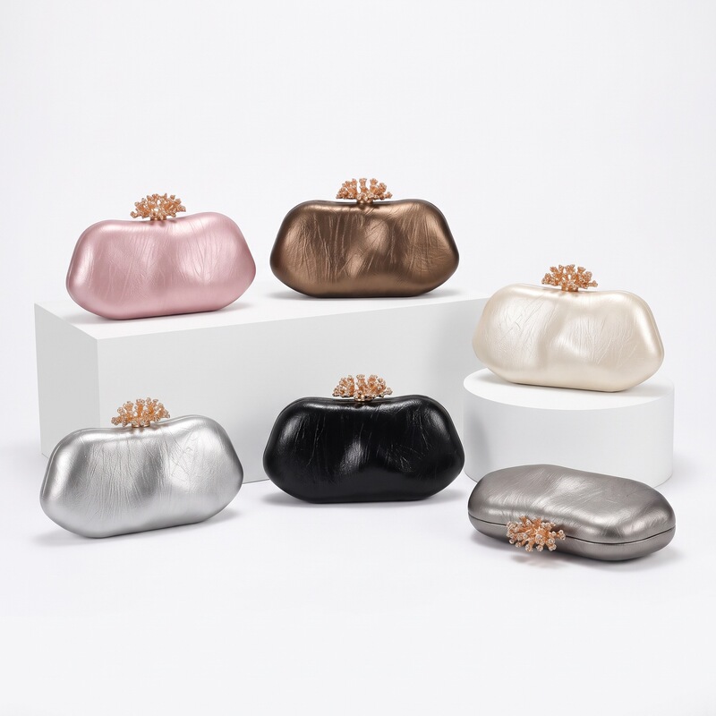 Light Luxury Socialite Pearl Shell Gold Bridal Dress Clutch Bag Cheongsam Banquet Chain Crossbody Evening Bag Light Luxury Socialite Pearl Shell Gold Bridal Dress Clutch Bag Cheongsam Banquet Chain Crossbody Evening Bag