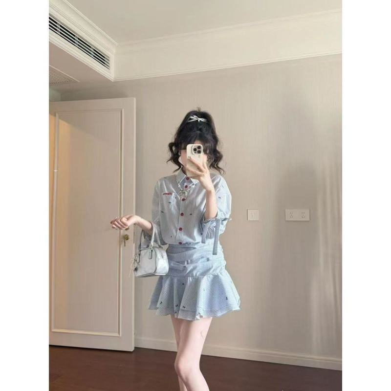 韩版学院风竖条纹收腰翻领衬衫连衣裙女秋季荷叶边百褶裙叠穿纯欲|undefined