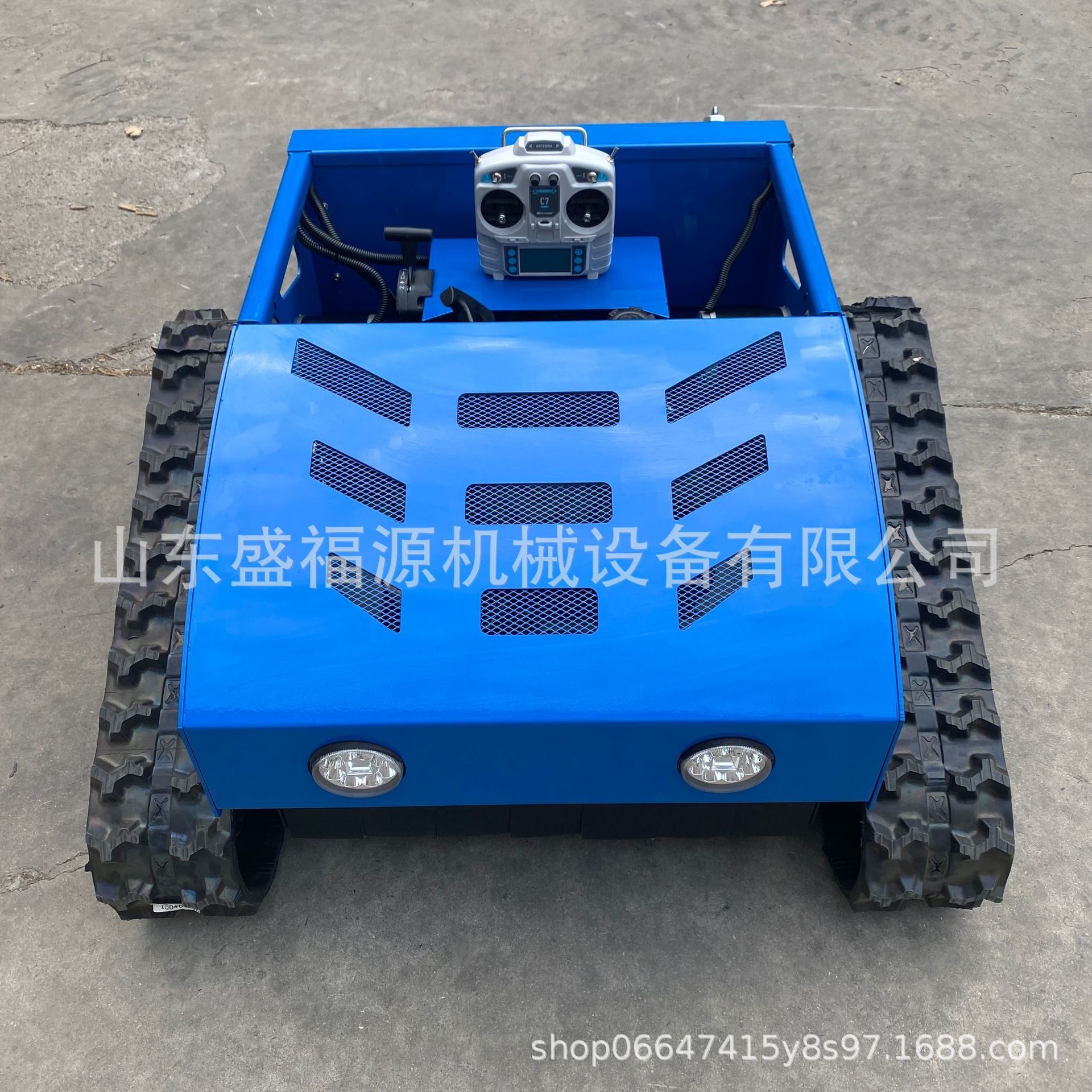 大功率履带割草机高锰钢抗缠绕刀片液压升降刀盘山地履带除草机