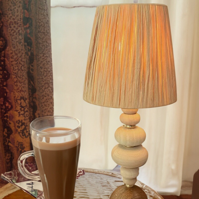 Japanese-style hand-woven table lamp rustic and elegant B & B cafe art milk tea color bedside lamp