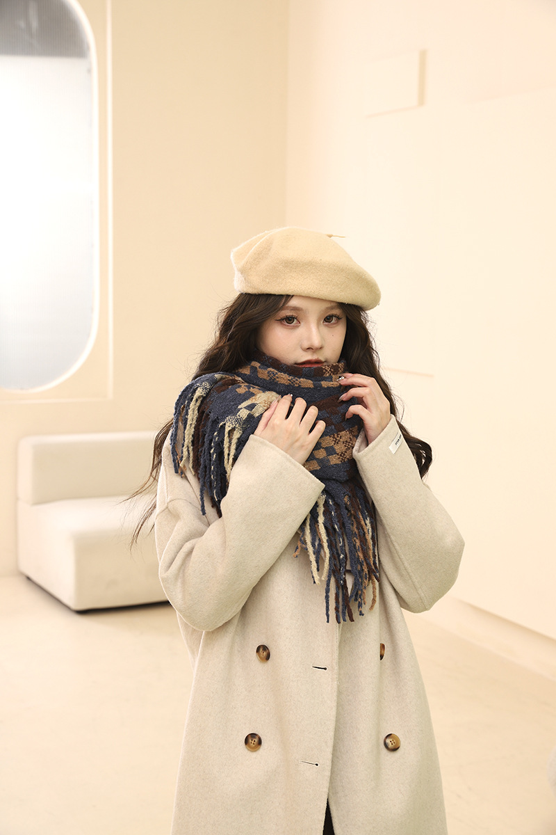 2024 new autumn and winter atmosphere plaid fringe warm for couples, thick long scarf gift_voghion.com
