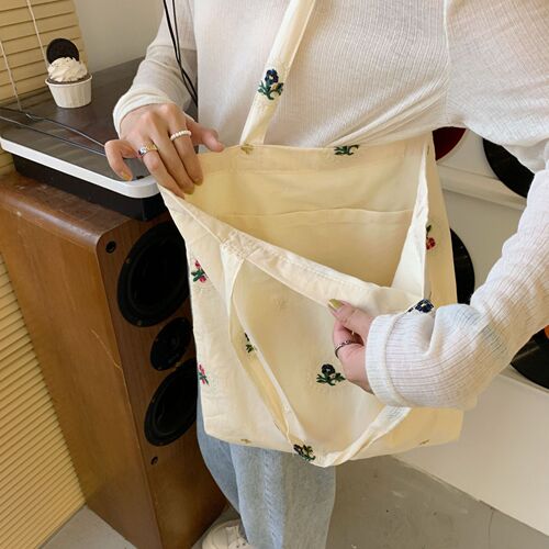 27192 Bag Women's Embroidered Flower Canvas Bag Trendy French Girl's Shoulder Underarm Bag College Student Bag