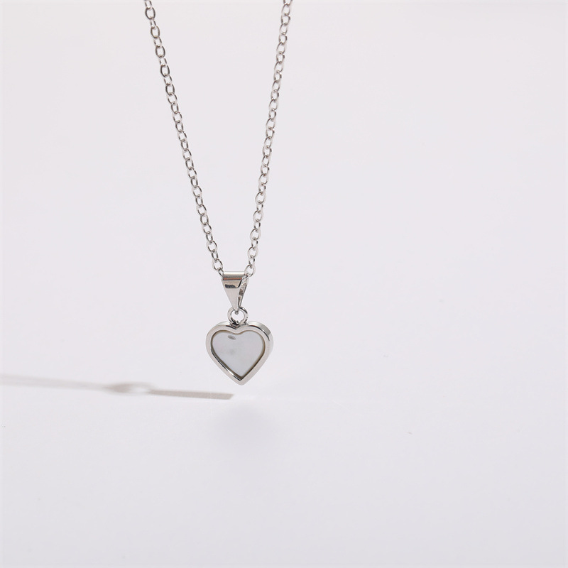 Fashion Heart Shape Lightning Copper Plating Inlay Shell Pendant Necklace 1 Piece