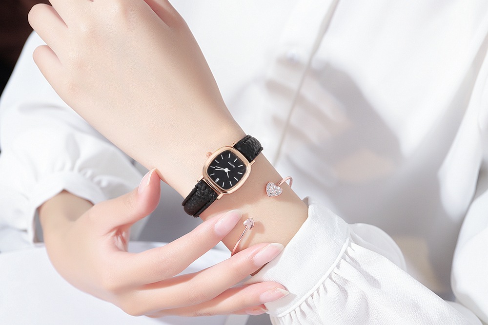 Versiune coreeană a ceasului cuarț parfumat în stil Sen, cu cadran mic, ceas personalizat pentru studenți și volum de funcționare pentru femei._voghion.com