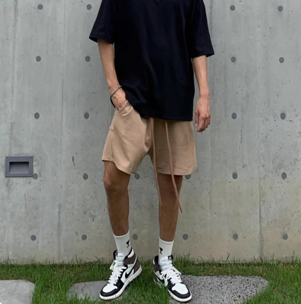 카키색
