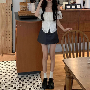 �W�������L���bȹŮ�ļ���������һ���I¶���r��������ΰ���ȹ��