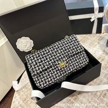 2025秋冬新款大容量经典cf毛呢单肩包休闲包高级感复古欧美风包女